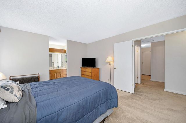 9088 Bramble Trail Way, Sacramento, CA 95826