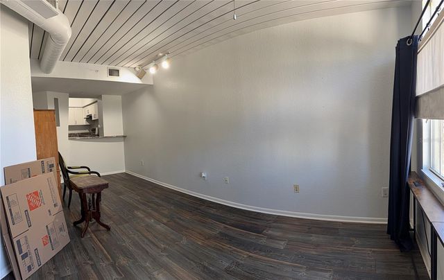 2320 W AZEELE STREET 327, Tampa, FL 33609