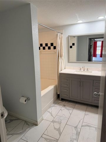 2320 W AZEELE STREET 327, Tampa, FL 33609