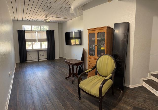 2320 W AZEELE STREET 327, Tampa, FL 33609