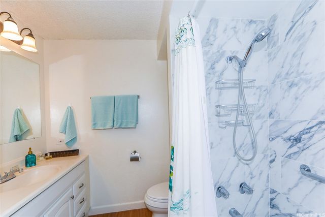 747 Amana Street 613, Honolulu, HI 96814