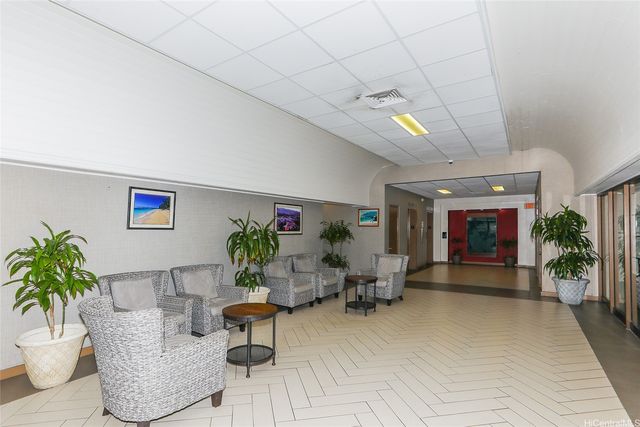 747 Amana Street 613, Honolulu, HI 96814