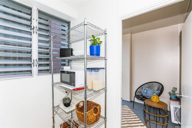 747 Amana Street 613, Honolulu, HI 96814