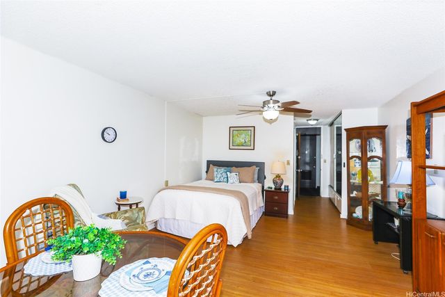 747 Amana Street 613, Honolulu, HI 96814