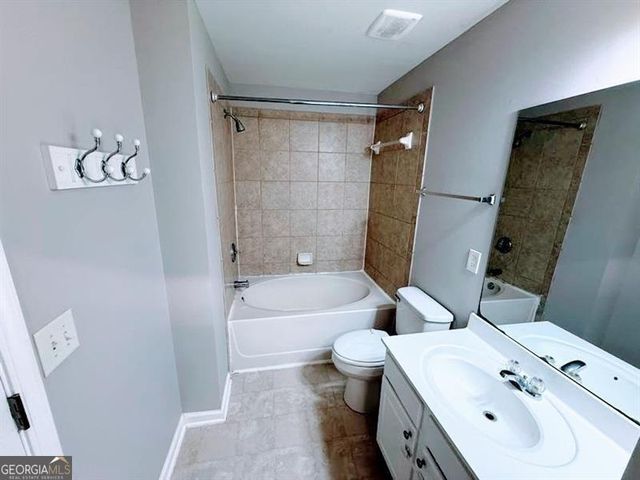 940 Prestwyck Court, Alpharetta, GA 30004