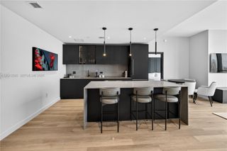 20 NE 11th 4702 4702, Miami, FL 33132