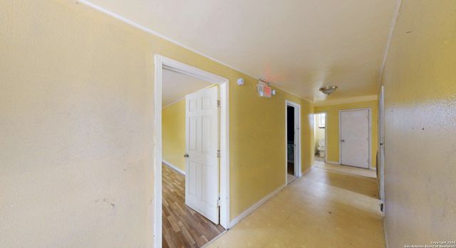 1407 S Gevers, San Antonio, TX 78210