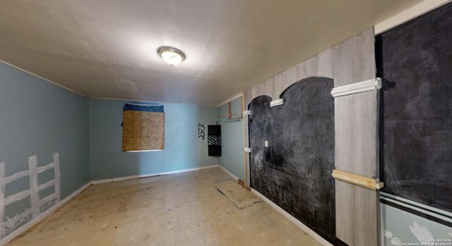 1407 S Gevers, San Antonio, TX 78210