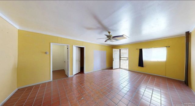 1407 S Gevers, San Antonio, TX 78210