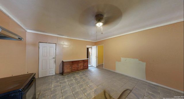 1407 S Gevers, San Antonio, TX 78210