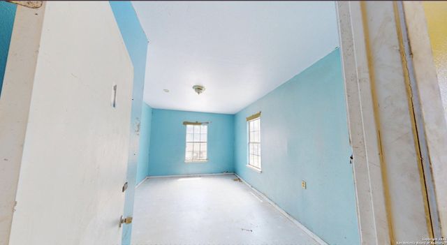 1407 S Gevers, San Antonio, TX 78210