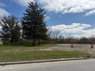 1060 1056 S Washington Street, Van Wert, OH 45891
