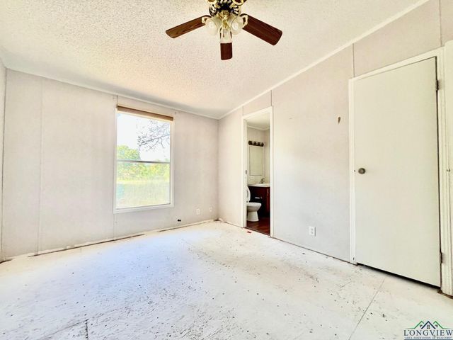 917 Green Blackmon Rd., Kilgore, TX 75662