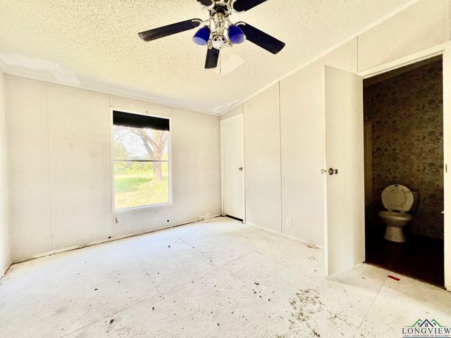 917 Green Blackmon Rd., Kilgore, TX 75662