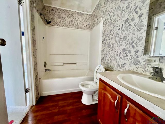 917 Green Blackmon Rd., Kilgore, TX 75662