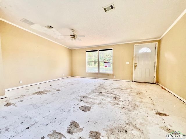 917 Green Blackmon Rd., Kilgore, TX 75662