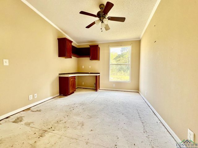 917 Green Blackmon Rd., Kilgore, TX 75662