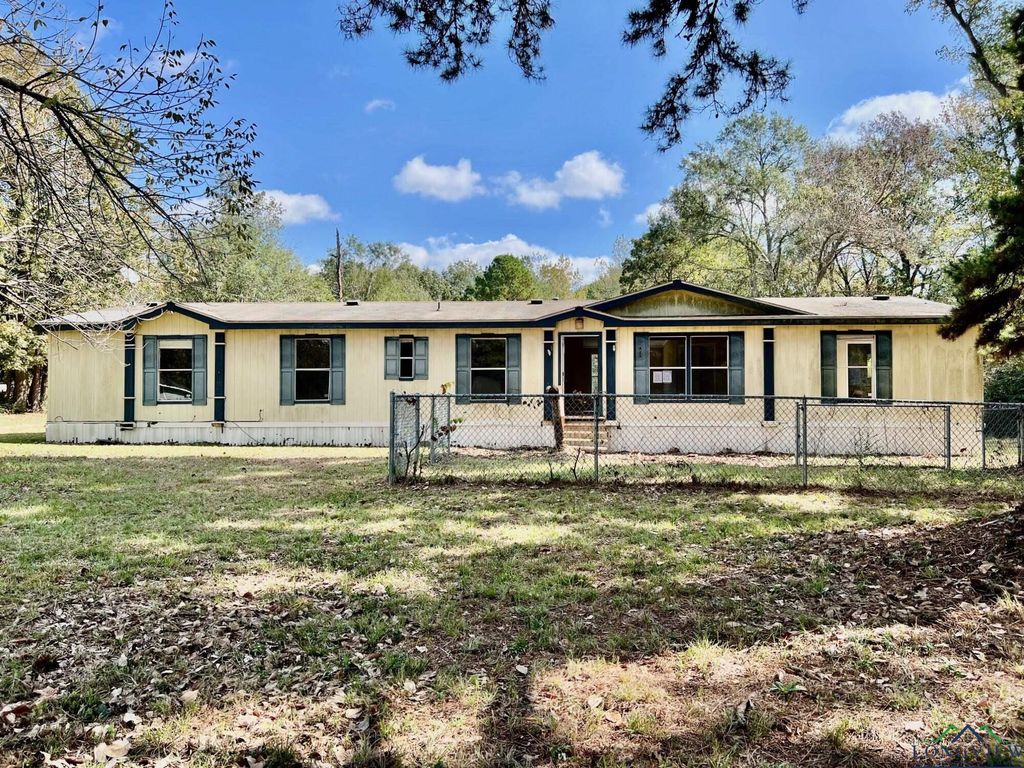 917 Green Blackmon Rd., Kilgore, TX 75662