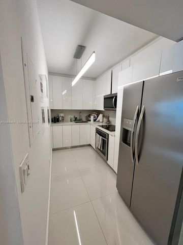 800 Claughton Island Drive 704, Miami, FL 33131