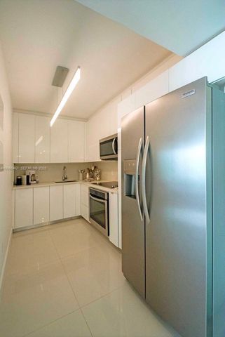800 Claughton Island Drive 704, Miami, FL 33131