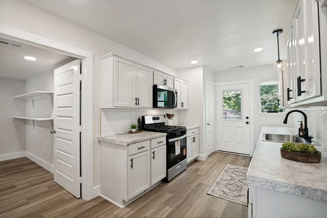 215 Loma Drive, Garland, TX 75040