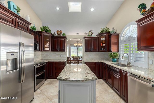 7192 W Kimberly Way, Glendale, AZ 85308