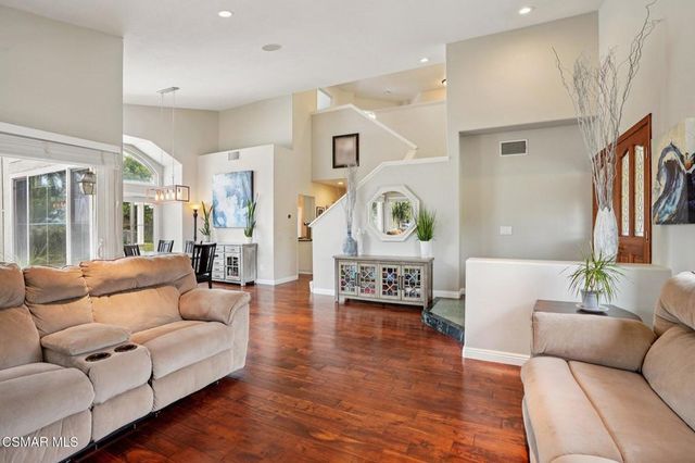 14207 Clemson Street, Moorpark, CA 93021