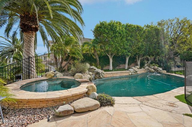 14207 Clemson Street, Moorpark, CA 93021