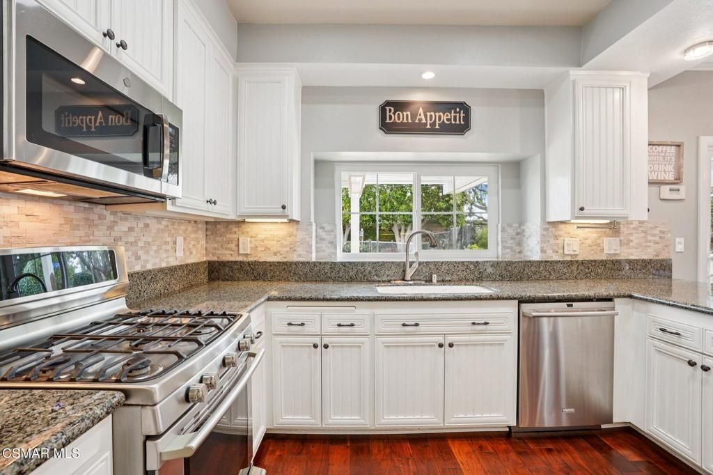 Image 19 of property listing at 14207 Clemson Street, Moorpark, CA 93021