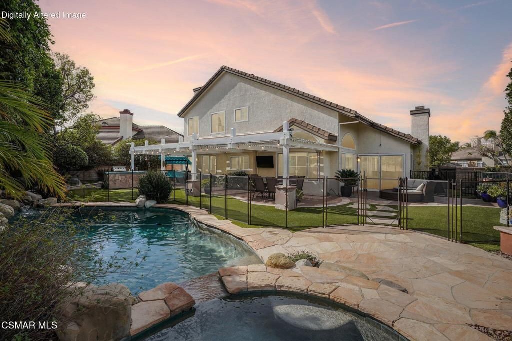 Image 3 of property listing at 14207 Clemson Street, Moorpark, CA 93021