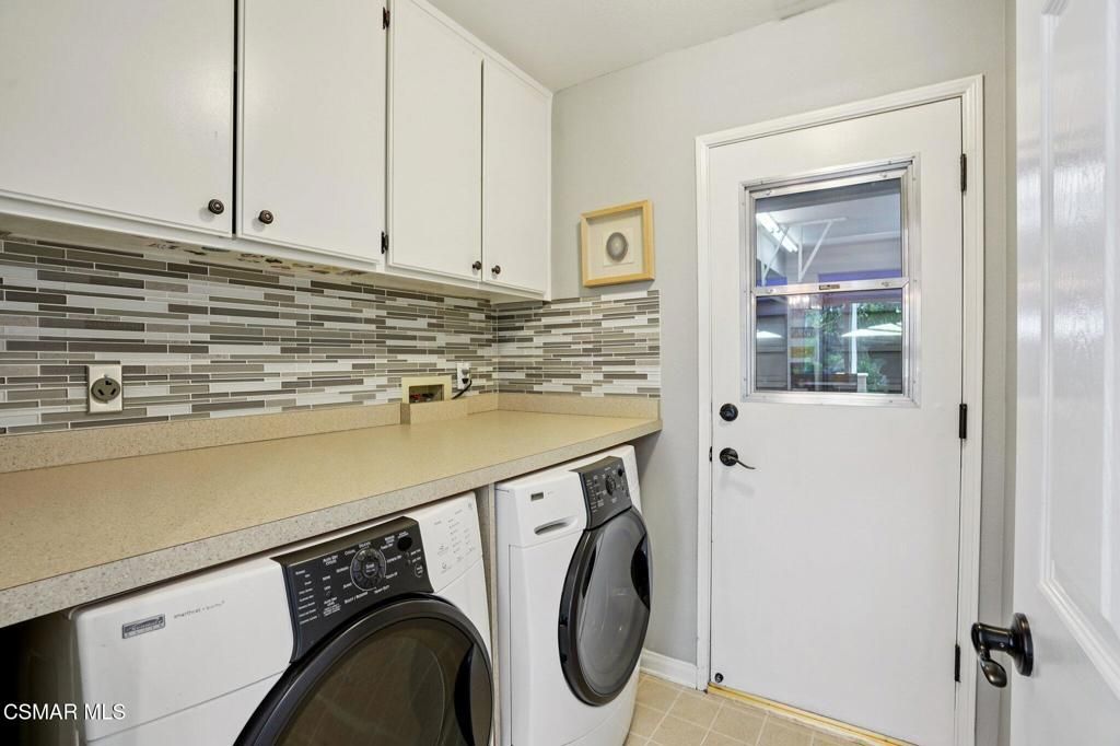 Image 34 of property listing at 14207 Clemson Street, Moorpark, CA 93021