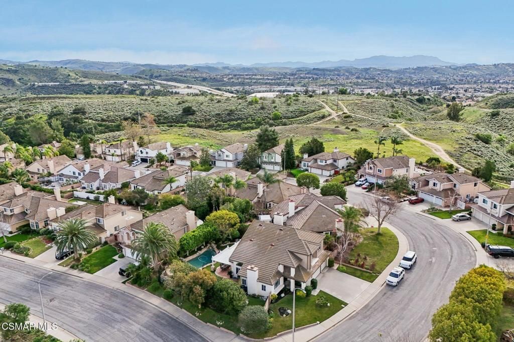 Image 48 of property listing at 14207 Clemson Street, Moorpark, CA 93021