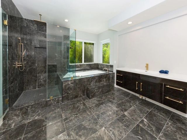 28408 Hidden Hills Drive, Saugus, CA 91390