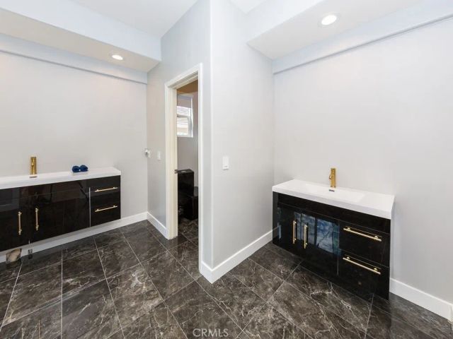 28408 Hidden Hills Drive, Saugus, CA 91390