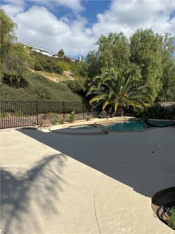 28408 Hidden Hills Drive, Saugus, CA 91390
