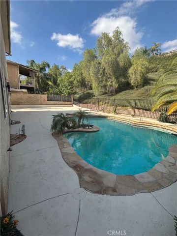 28408 Hidden Hills Drive, Saugus, CA 91390