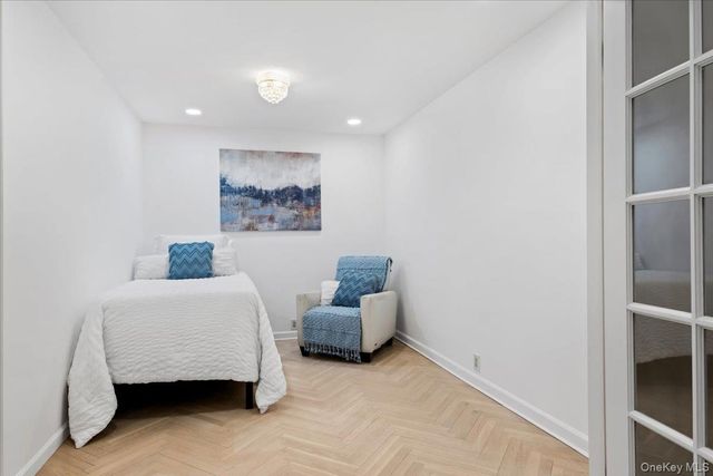 2 Brookridge Road, New Rochelle, NY 10804