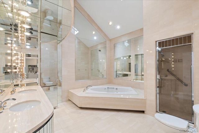 2 Brookridge Road, New Rochelle, NY 10804