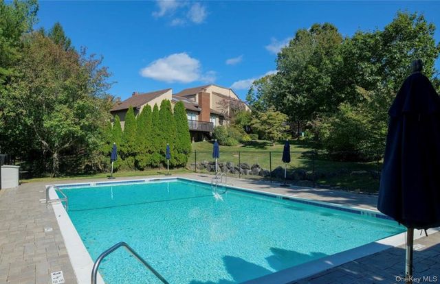 2 Brookridge Road, New Rochelle, NY 10804