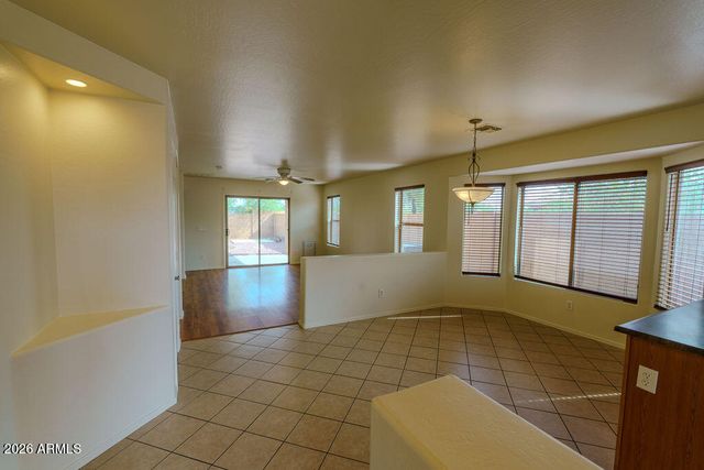 1608 W CHANUTE Pass, Phoenix, AZ 85041
