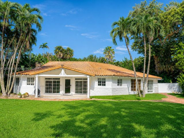 7924 SW 50th Ct 0, Miami, FL 33143