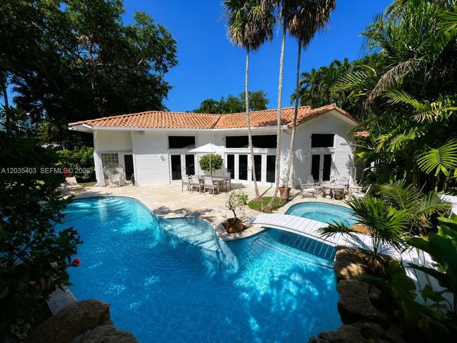 7924 SW 50th Ct 0, Miami, FL 33143