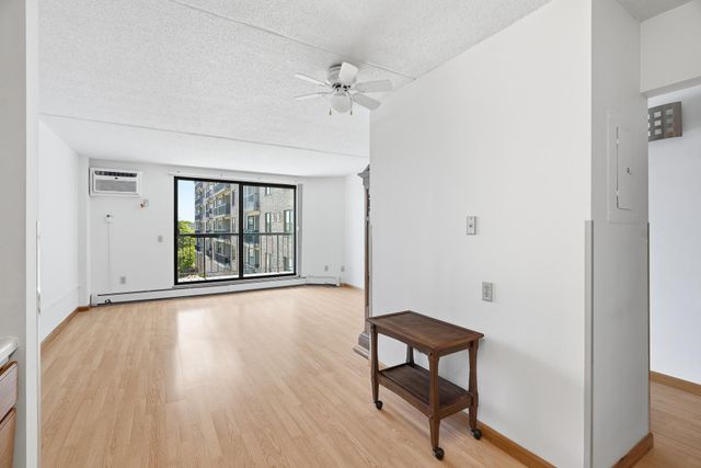 2601 Kenzie Terrace 231, Saint Anthony, MN 55418