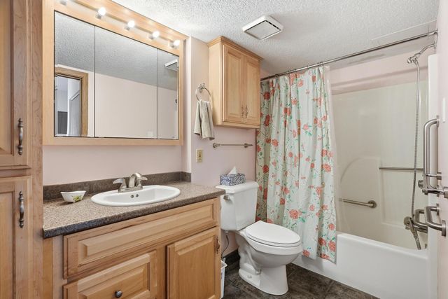 2601 Kenzie Terrace 231, Saint Anthony, MN 55418