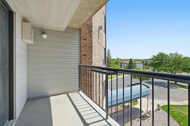 2601 Kenzie Terrace 231, Saint Anthony, MN 55418