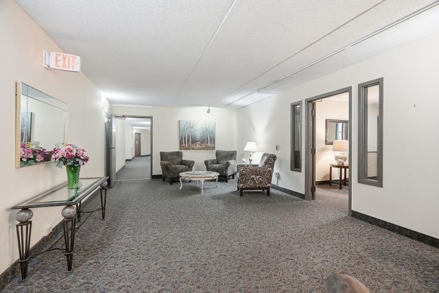 2601 Kenzie Terrace 231, Saint Anthony, MN 55418