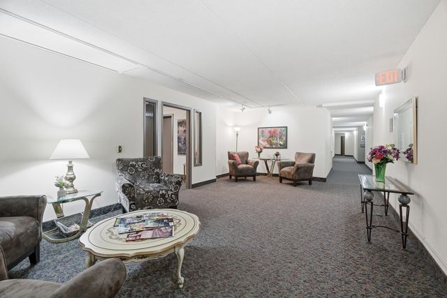 2601 Kenzie Terrace 231, Saint Anthony, MN 55418