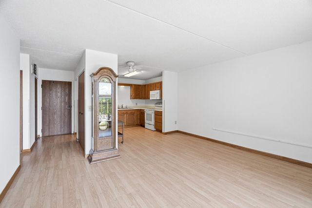 2601 Kenzie Terrace 231, Saint Anthony, MN 55418