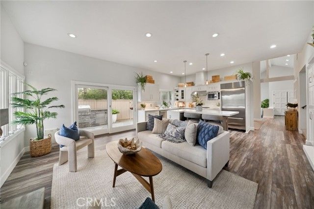 26 Windflower, Irvine, CA 92603