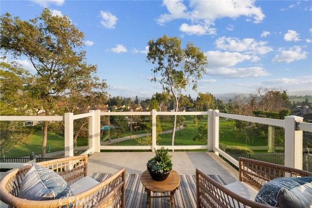 26 Windflower, Irvine, CA 92603